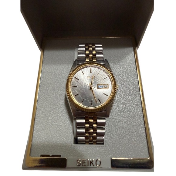 Seiko Other - Seiko Mens 7N43-8111 Quartz Two Tone Jubilee Bracelet Watch Silver Dial with Box
